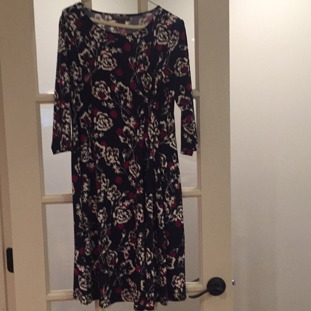 A pea in the pod maternity dress